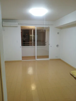 のマンスリーマンション・ウィークリーマンション「ラ・コリーナＭⅠ 102・洋室(No.1304469)」メイン画像