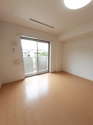 のマンスリーマンション・ウィークリーマンション「プチハウス神ノ前 102・洋室(No.1304470)」メイン画像