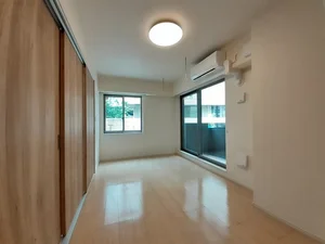 のマンスリーマンション・ウィークリーマンション「フィオーレ静　吉敷町 101・洋室(No.1304606)」メイン画像