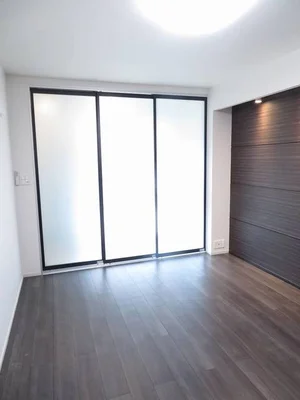 のマンスリーマンション・ウィークリーマンション「メゾンドラプティットゥフォレ 103・洋室(No.1304677)」メイン画像