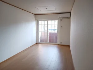 のマンスリーマンション・ウィークリーマンション「サンパティ砺波Ｂ 103・洋室(No.1304726)」メイン画像