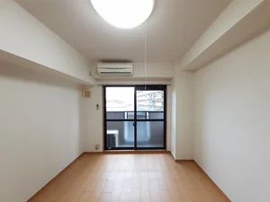 のマンスリーマンション・ウィークリーマンション「クローバーハイツ 303・洋室(No.1304857)」メイン画像