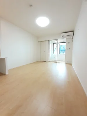 のマンスリーマンション・ウィークリーマンション「ウエストウイング 104・洋室(No.1305025)」メイン画像