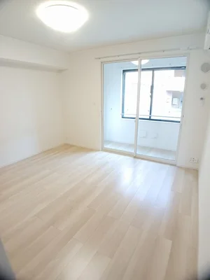 のマンスリーマンション・ウィークリーマンション「ララ・オハナ　Ⅱ 103・洋室(No.1305385)」メイン画像