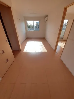 愛媛県のマンスリーマンション・ウィークリーマンション「メゾン・ド・シェリ 102・洋室(No.1305401)」メイン画像