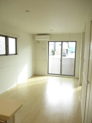 のマンスリーマンション・ウィークリーマンション「ヴィラ　アプローズＡ 101・洋室(No.1305472)」メイン画像