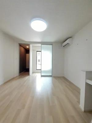 のマンスリーマンション・ウィークリーマンション「ヴァルムベルクＣ 102・洋室(No.1305483)」メイン画像