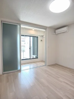 のマンスリーマンション・ウィークリーマンション「ヴァルムベルクＣ 102・洋室(No.1305483)」メイン画像