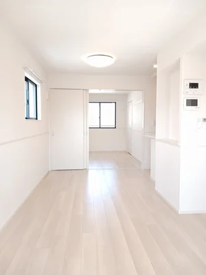 のマンスリーマンション・ウィークリーマンション「ユーフォリアｂ 201・洋室(No.1305514)」メイン画像