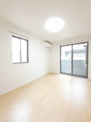 のマンスリーマンション・ウィークリーマンション「カゼッタ　ドゥーエ 101・洋室(No.1305547)」メイン画像