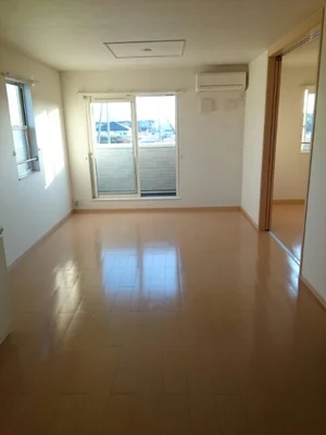 のマンスリーマンション・ウィークリーマンション「グレイス　Ｖｉｌｌａ　Ⅱ 201・洋室(No.1305598)」メイン画像