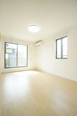 のマンスリーマンション・ウィークリーマンション「ラウレア・デュー　バリー 203・洋室(No.1305611)」メイン画像