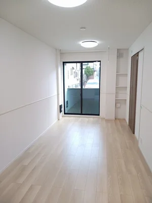 のマンスリーマンション・ウィークリーマンション「レフィナード 104・洋室(No.1305624)」メイン画像