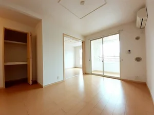 のマンスリーマンション・ウィークリーマンション「ヨシグルーシャⅠ 203・洋室(No.1305970)」メイン画像