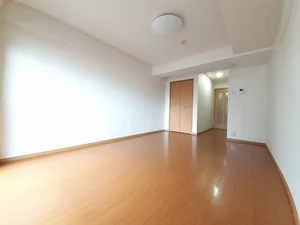 のマンスリーマンション・ウィークリーマンション「コンフォート　本町 304・洋室(No.1306004)」メイン画像