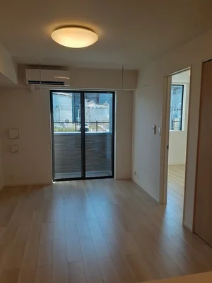 のマンスリーマンション・ウィークリーマンション「プラーンドルⅩⅦ 202・洋室(No.1306680)」メイン画像