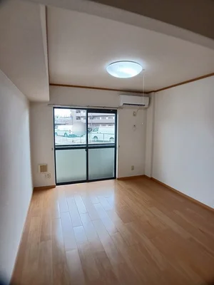 のマンスリーマンション・ウィークリーマンション「リフティー井上Ｂ 102・洋室(No.1306745)」メイン画像