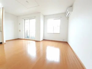 のマンスリーマンション・ウィークリーマンション「ラフィネⅡ 102・洋室(No.1306788)」メイン画像