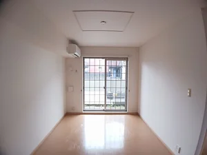 のマンスリーマンション・ウィークリーマンション「デン　ファーレＡ 102・洋室(No.1306819)」メイン画像