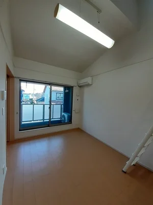 のマンスリーマンション・ウィークリーマンション「グランデ　ピーノ　ドゥーエ 202・洋室(No.1306825)」メイン画像