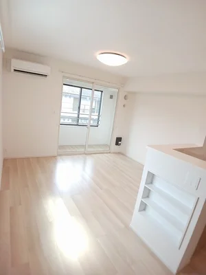 彦根駅（滋賀県）のマンスリーマンション・ウィークリーマンション「Ｓｕｎｎｙ 201・洋室(No.1306850)」メイン画像