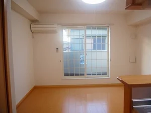 のマンスリーマンション・ウィークリーマンション「リシェスコリーヌＢ 203・洋室(No.1306873)」メイン画像