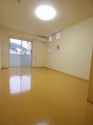 高知県立大学池キャンパス周辺のマンスリーマンション・ウィークリーマンション「ラ・メール横浜 103・洋室(No.1306974)」メイン画像