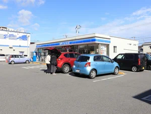 ローソン 広島コイン通り店まで徒歩23分