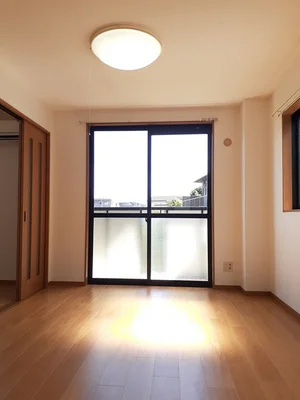 のマンスリーマンション・ウィークリーマンション「ヴェルジュ　Ｕ 103・洋室(No.1307104)」メイン画像