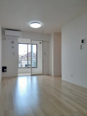 のマンスリーマンション・ウィークリーマンション「ラッフィナート水落 202・洋室(No.1307156)」メイン画像