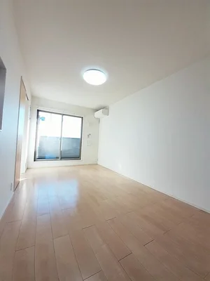 のマンスリーマンション・ウィークリーマンション「マーベラス　Ⅲ 302・洋室(No.1307219)」メイン画像