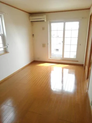 のマンスリーマンション・ウィークリーマンション「ペルシュワール　デゥー　Ｂ 201・洋室(No.1307282)」メイン画像