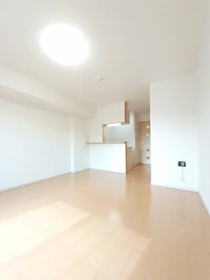 のマンスリーマンション・ウィークリーマンション「ワンピース　Ｄ棟 105・洋室(No.1307307)」メイン画像