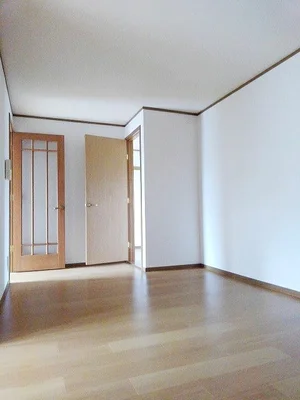 のマンスリーマンション・ウィークリーマンション「グローリー花立Ⅰ 102・洋室(No.1307340)」メイン画像