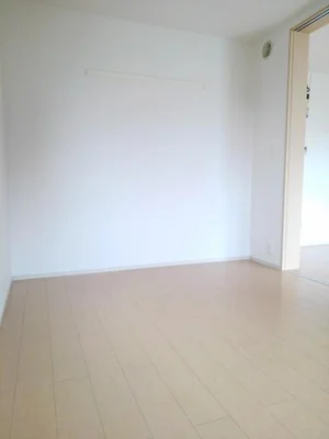 のマンスリーマンション・ウィークリーマンション「サンファミールⅢＢ 103・洋室(No.1307344)」メイン画像