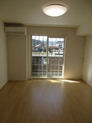 のマンスリーマンション・ウィークリーマンション「サンリットガーデンⅢ 103・洋室(No.1307409)」メイン画像