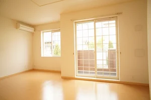 のマンスリーマンション・ウィークリーマンション「エヴァ－グリ－ン　モアウエスト 102・洋室(No.1307605)」メイン画像