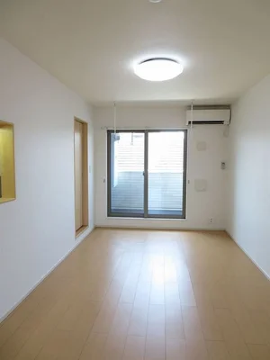 のマンスリーマンション・ウィークリーマンション「フィオーレ　ピアッツァ 303・洋室(No.1307645)」メイン画像