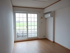 高岡法科大学周辺のマンスリーマンション・ウィークリーマンション「ローレルＮＳⅠ 103・洋室(No.1307689)」メイン画像