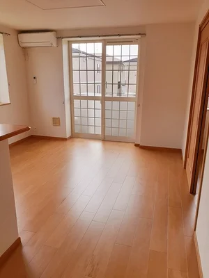 のマンスリーマンション・ウィークリーマンション「ヴィアーレＳ－Ⅰ 201・洋室(No.1307691)」メイン画像