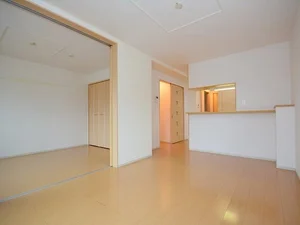 のマンスリーマンション・ウィークリーマンション「ラフィナート松南 201・洋室(No.1307991)」メイン画像