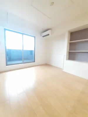 のマンスリーマンション・ウィークリーマンション「リリー・オブ・ザ・ヴァリー　Ⅰ 202・洋室(No.1308160)」メイン画像