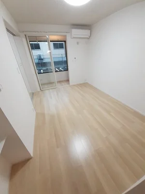 のマンスリーマンション・ウィークリーマンション「グラシオッソ坂井　Ⅱ 103・洋室(No.1308201)」メイン画像