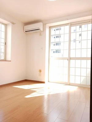 のマンスリーマンション・ウィークリーマンション「ラ　フォレ　ドゥ・シュッド 101・洋室(No.1308230)」メイン画像