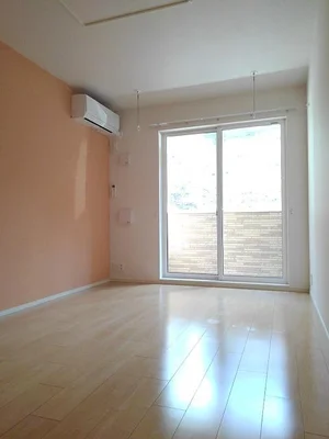 のマンスリーマンション・ウィークリーマンション「メゾン　アンソレイエ　Ⅲ 102・洋室(No.1308646)」メイン画像