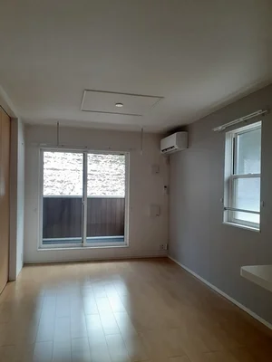 のマンスリーマンション・ウィークリーマンション「メゾン　アンソレイエ　Ⅳ 201・洋室(No.1308647)」メイン画像