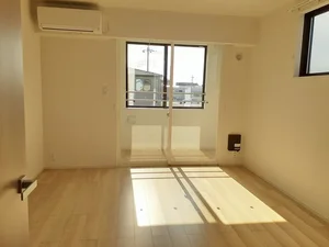 宇都宮大学峰キャンパス周辺のマンスリーマンション・ウィークリーマンション「ロイヤル・鈴　Ｇ 205・洋室(No.1308682)」メイン画像