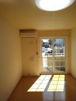 のマンスリーマンション・ウィークリーマンション「ミナミ　Ⅱ 103・洋室(No.1308816)」メイン画像