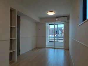 のマンスリーマンション・ウィークリーマンション「ヒルズ　韮崎　Ⅳ 101・洋室(No.1308864)」メイン画像