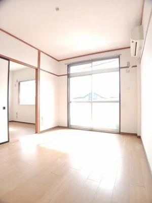 のマンスリーマンション・ウィークリーマンション「エルディムおおすみＡ 205・洋室(No.1308871)」メイン画像